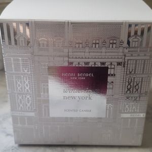 Henri bendel 3 wick candle